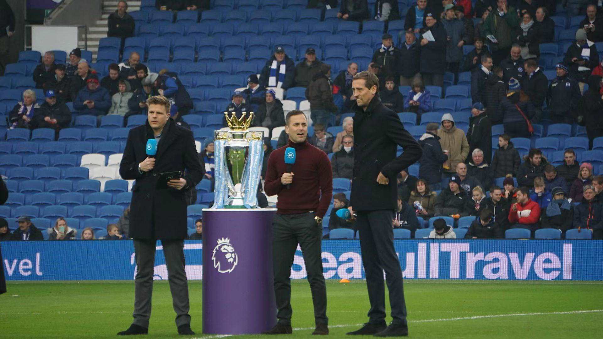 季防守端的 季防守端的